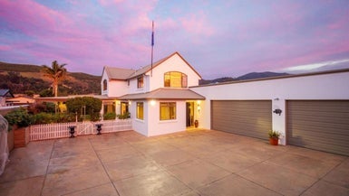 2 Cambria Street, The Wood, Nelson - Carousel 1