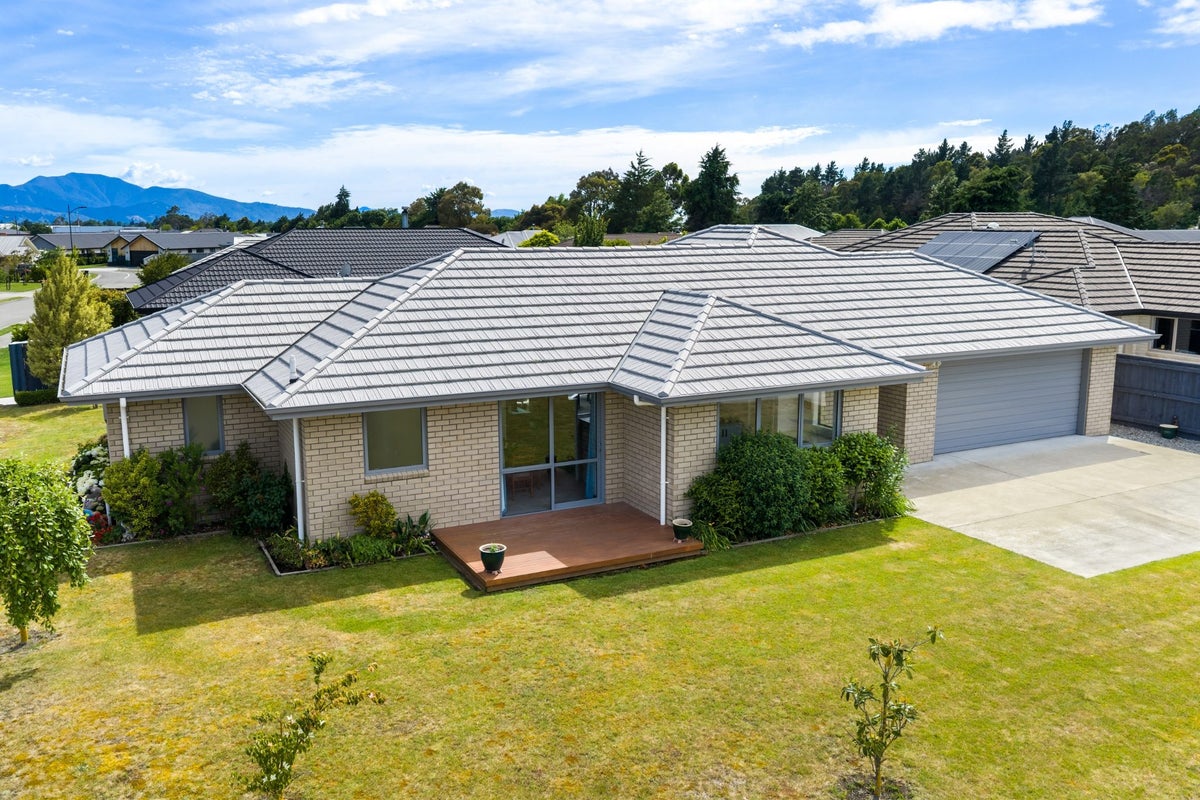 8 Neville Street, Witherlea, Blenheim - Carousel 2