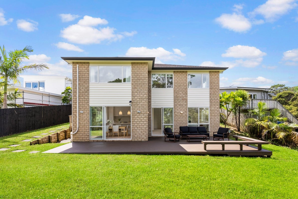 102 Glendhu Road, Bayview, Auckland - Carousel 1