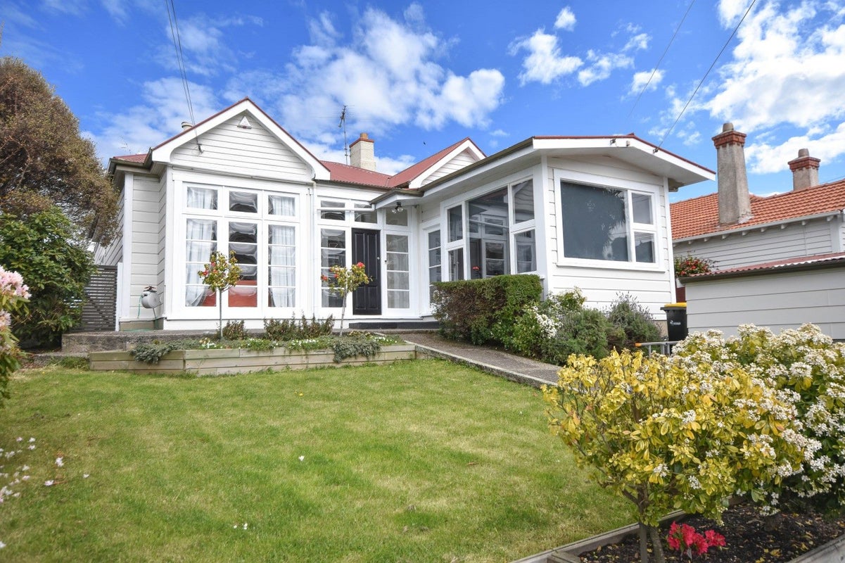 47 Preston Crescent, Belleknowes, Dunedin - Carousel 1
