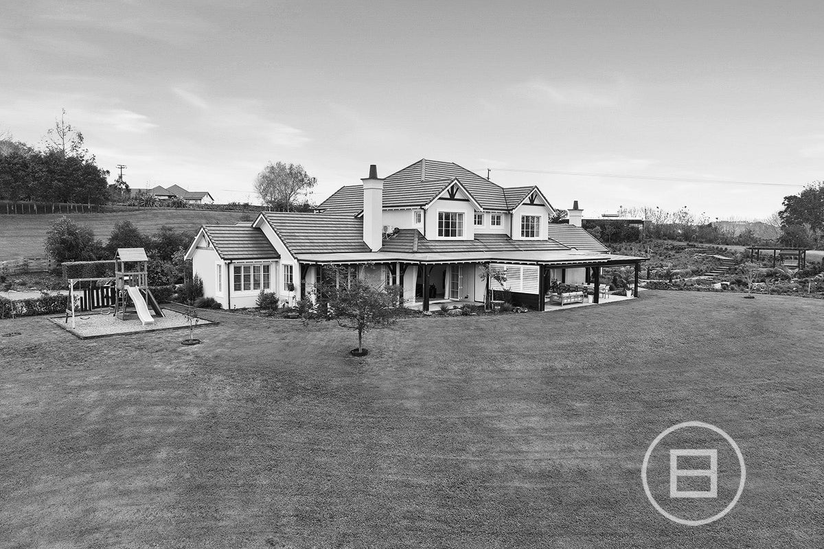 91 Grace Hill Drive, Albany - Carousel 1