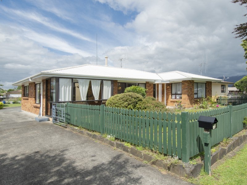 2 Alexander Street, Katikati, Katikati - Carousel 1