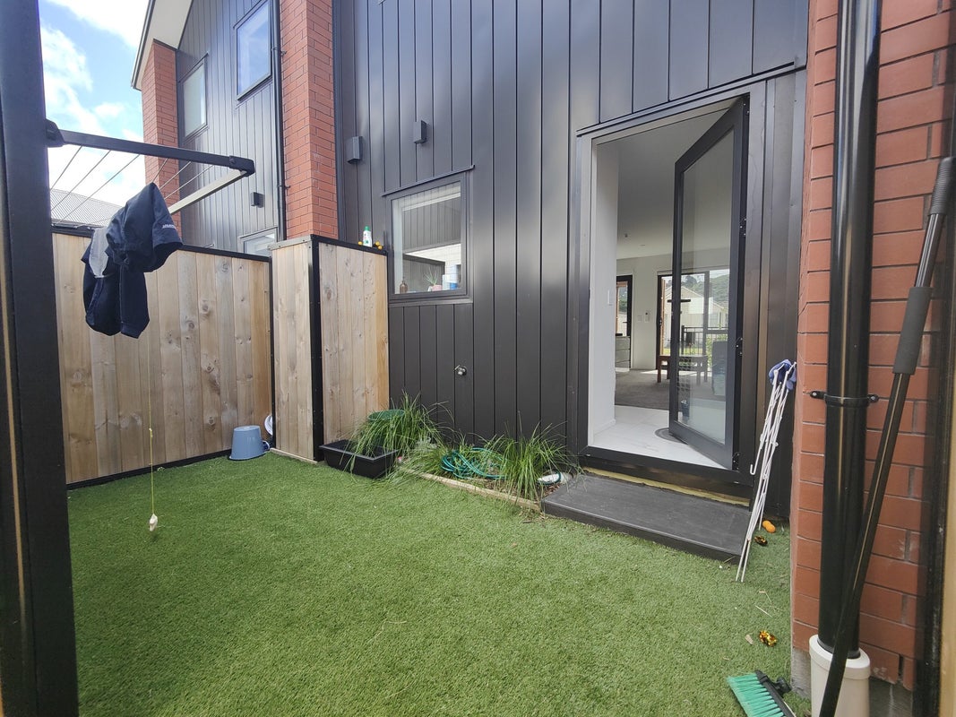 2/14 Biddle Crescent, Taita, Lower Hutt - Carousel 9