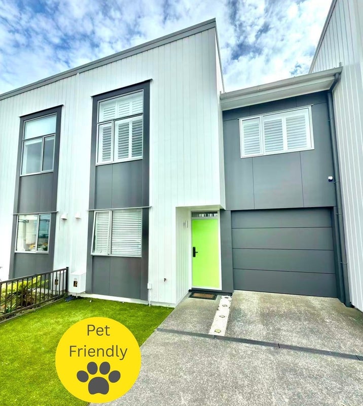 5 Gallipoli Place, Flat Bush, Auckland - Carousel 1
