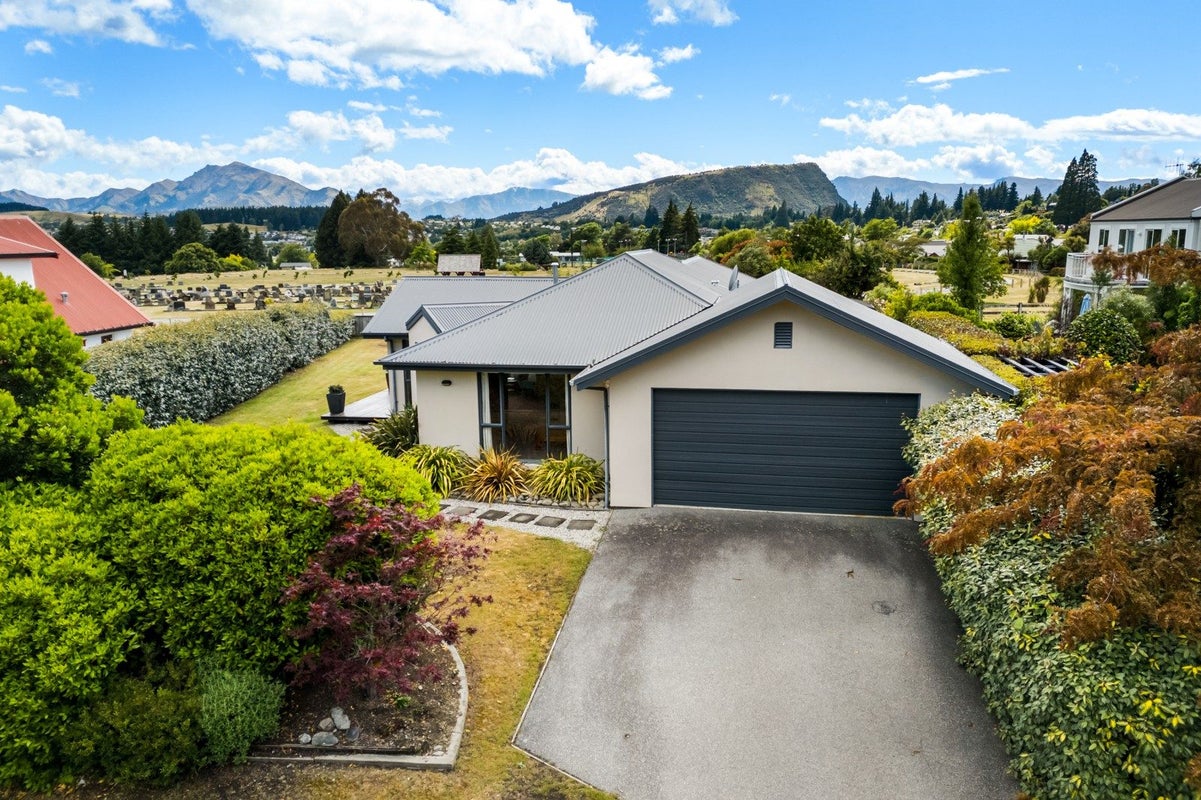 12 Willowridge, Wanaka, Wanaka - Carousel 1