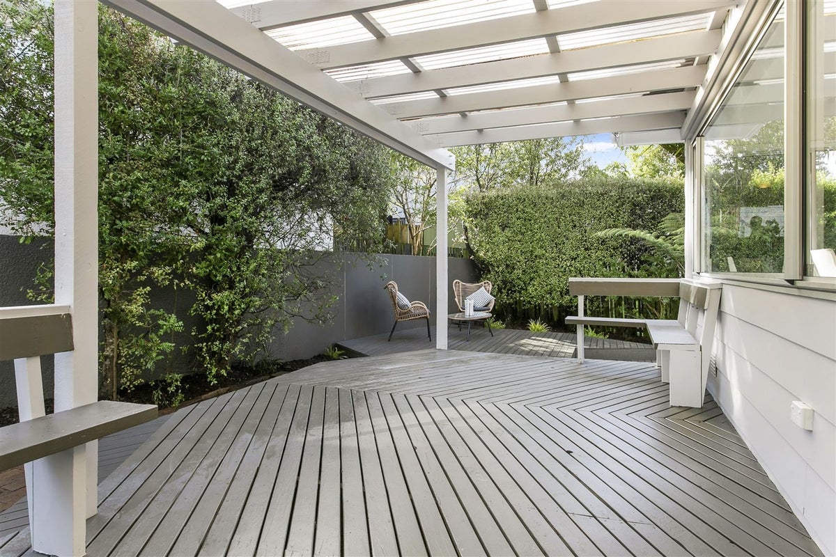 1/8 Tallington Crescent, Torbay, Auckland - Carousel 23