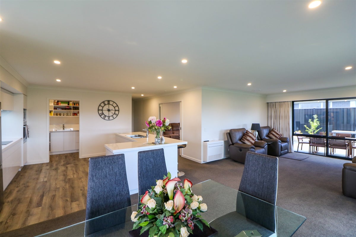 42 Lazarette Loop, Gleniti, Timaru - Carousel 2