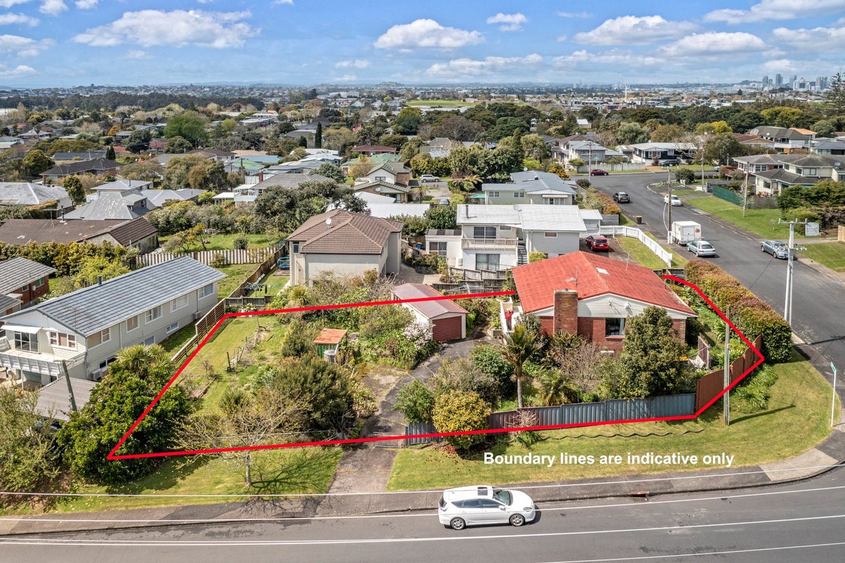 5 Tye Road, Hillcrest, Auckland - Carousel 1