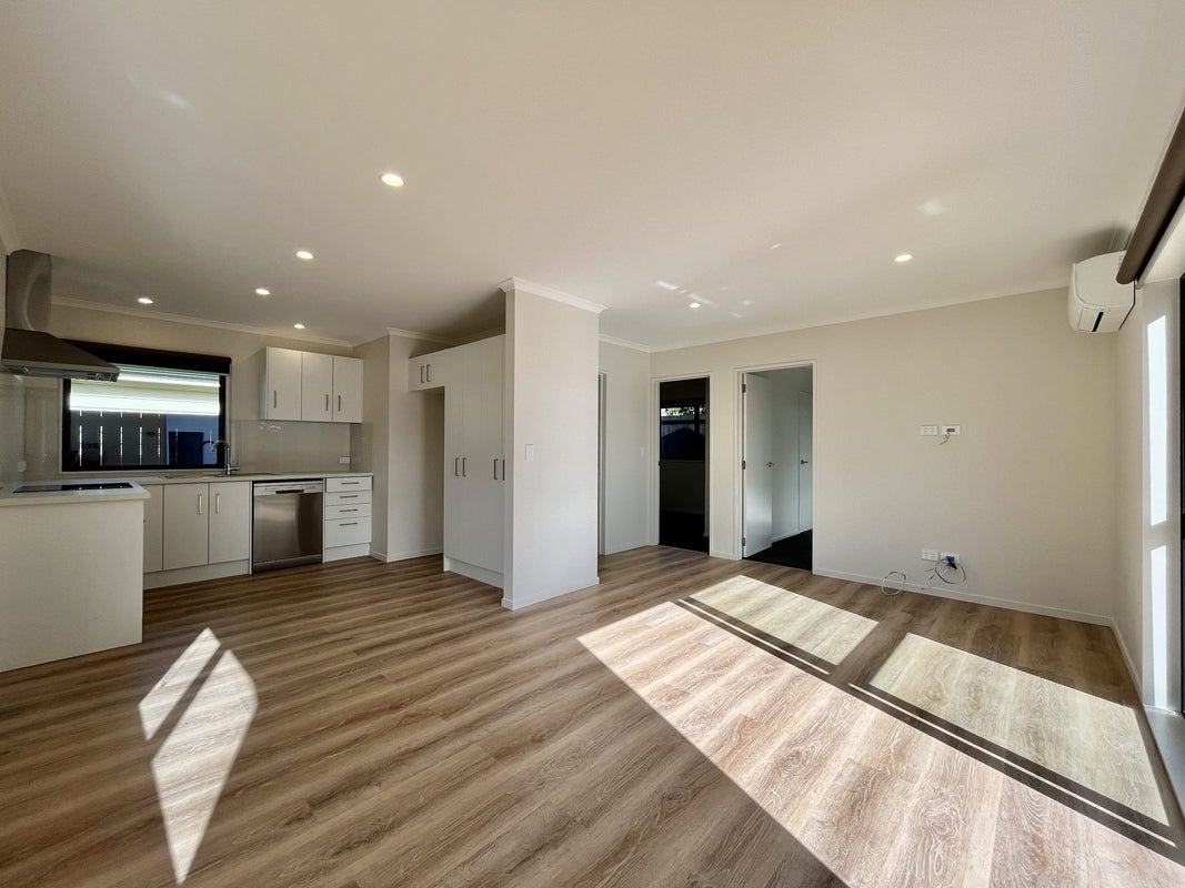 38 Shelly Bay Road, Beachlands, Auckland - Carousel 2