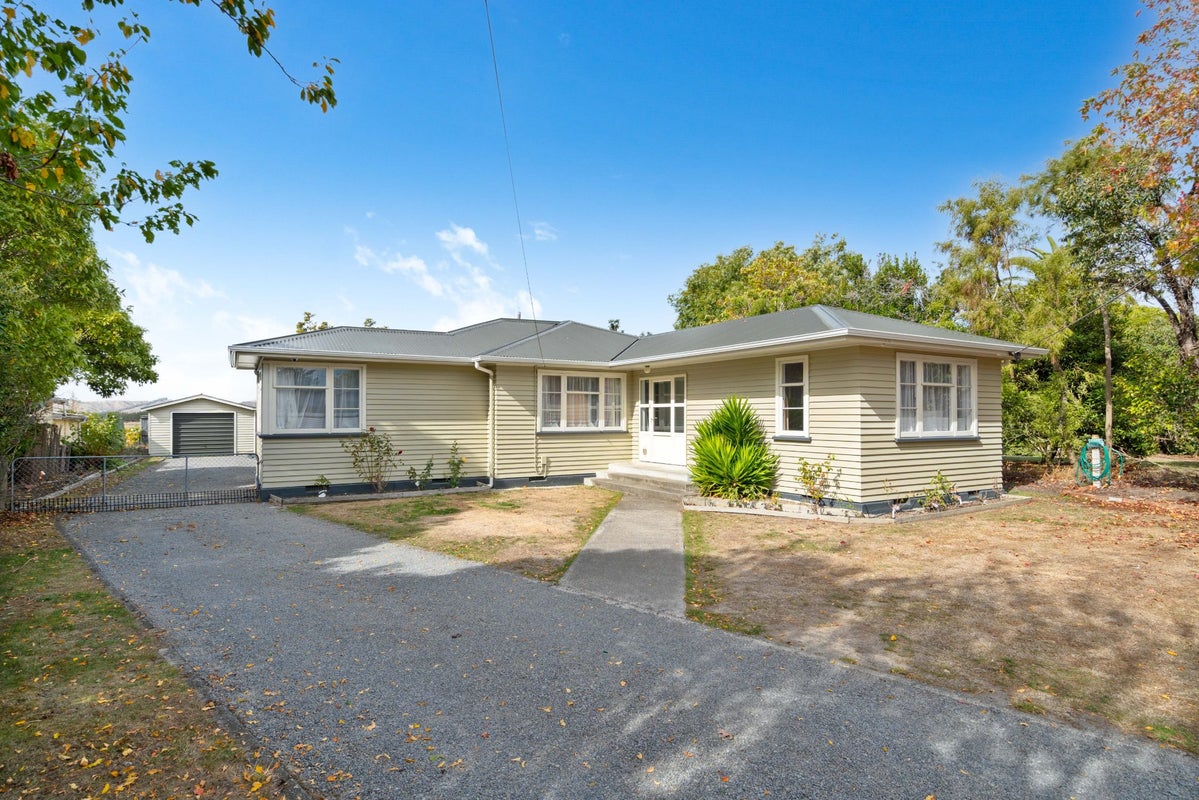 111 South Road, Solway, Masterton - Carousel 1