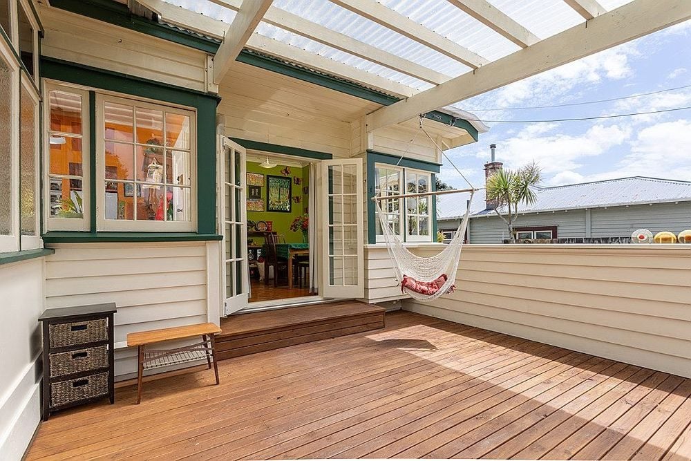 176 Carrington Road, Mount Albert, Auckland - Carousel 2