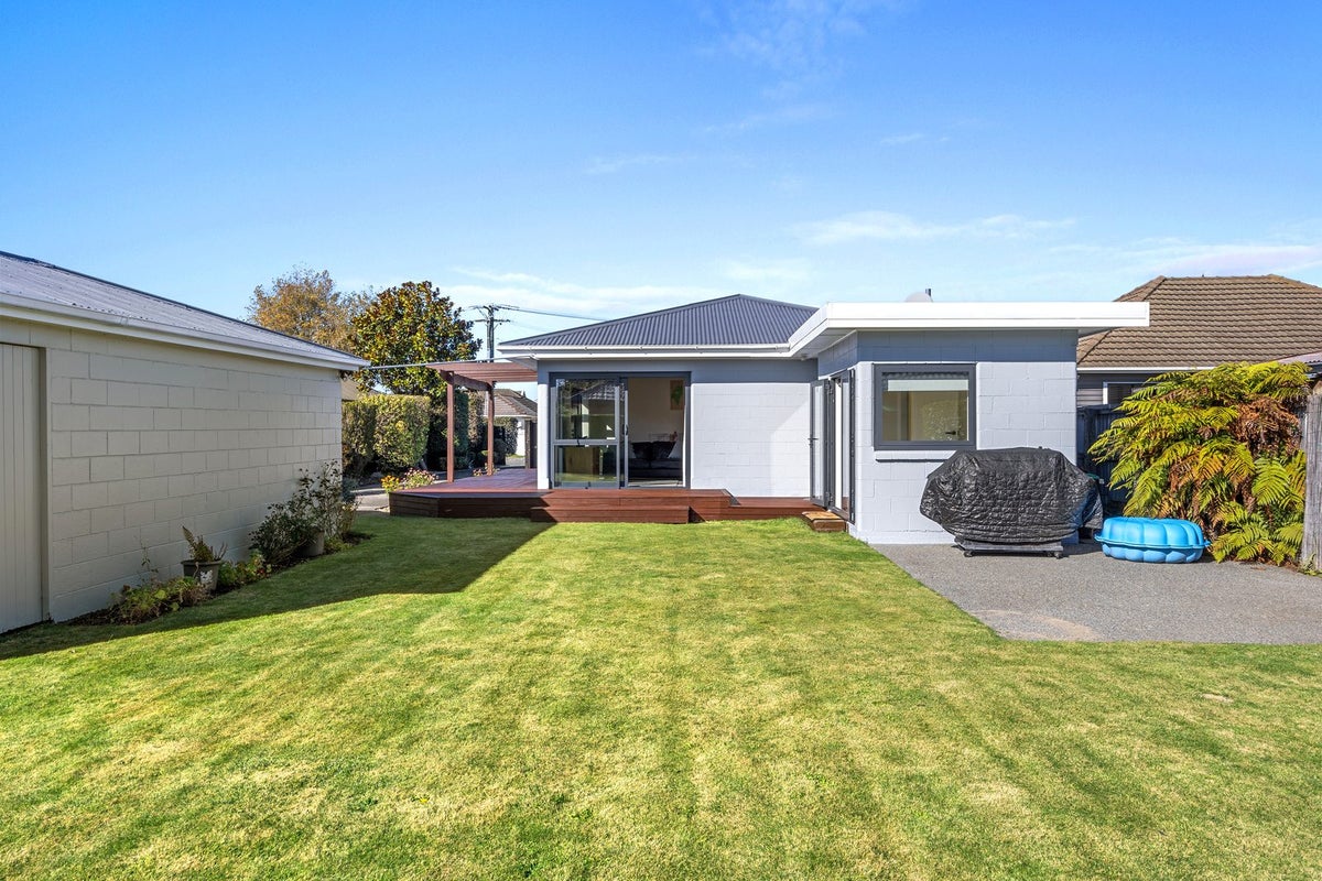 16 Harris Crescent, Papanui, Christchurch City, Canterbury - Carousel 1