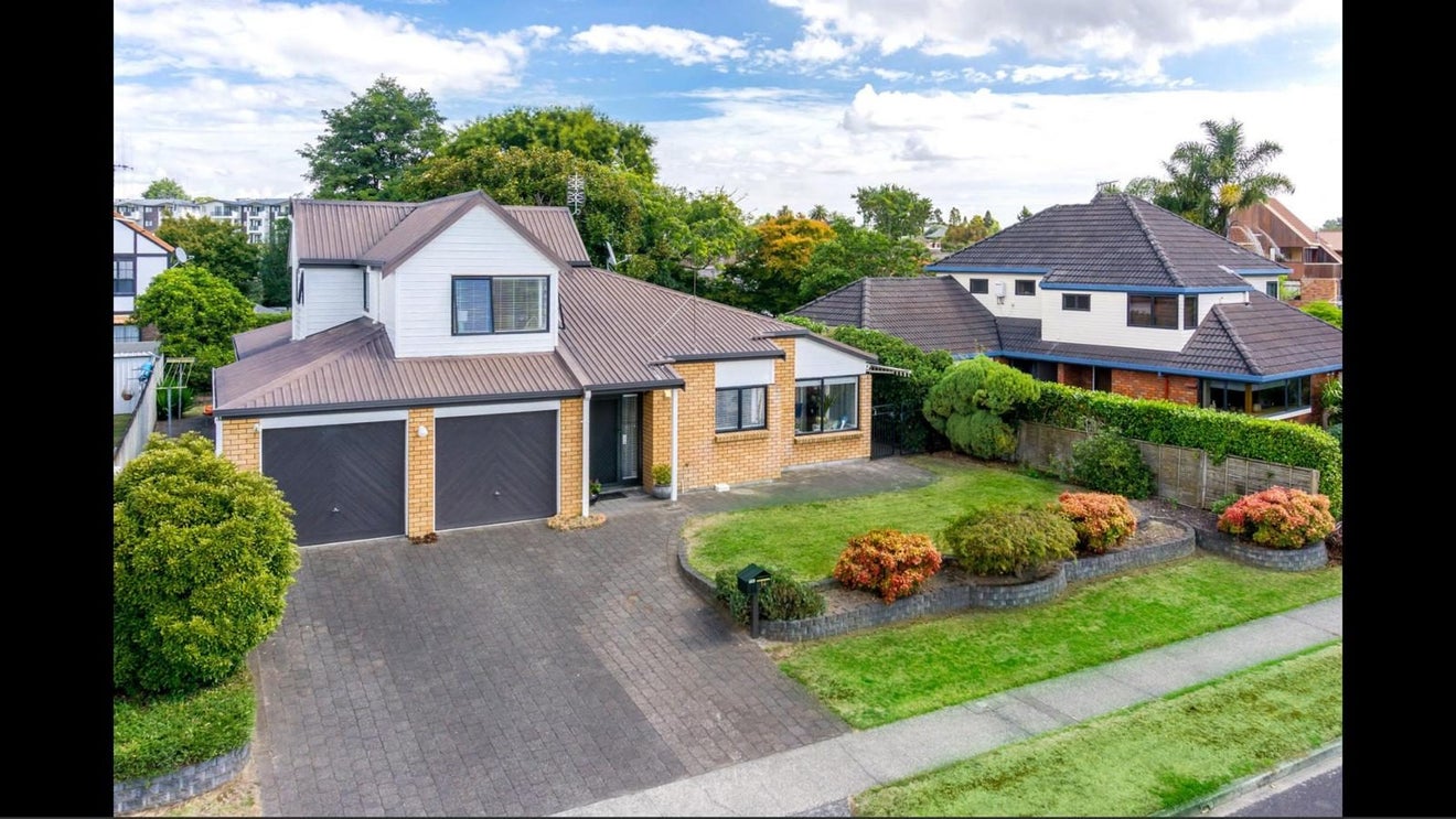 14 Arcus Street, St Andrews, Hamilton - Carousel 2