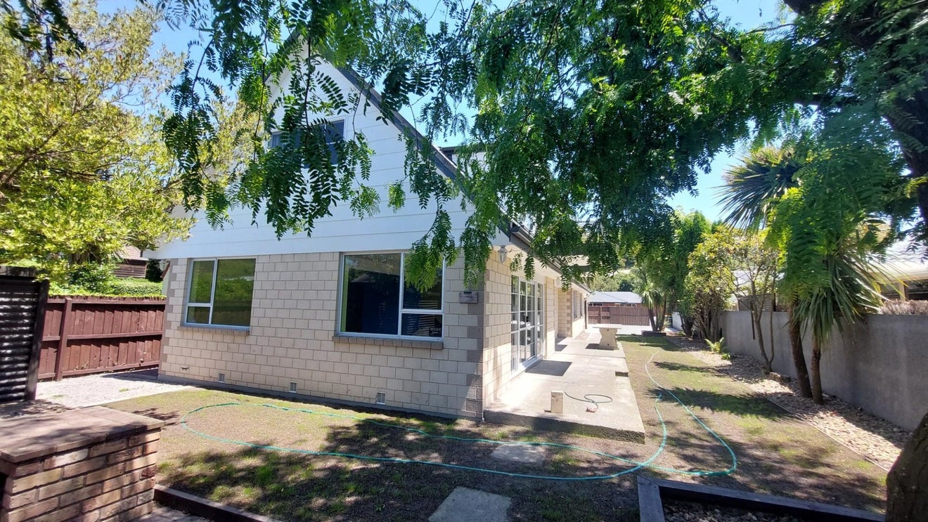 10 Bishopsworth Street, Hillsborough, Christchurch - Carousel 2