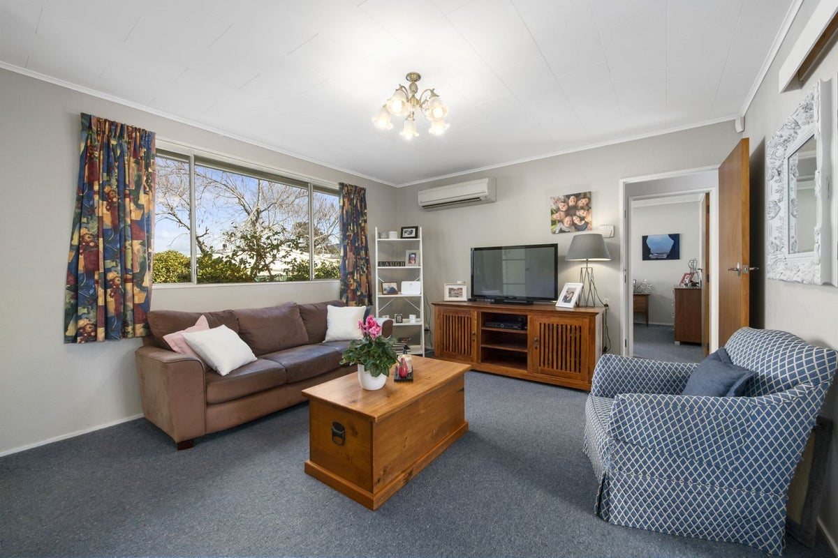 5A Fortune Lane, Trentham, Upper Hutt - Carousel 2