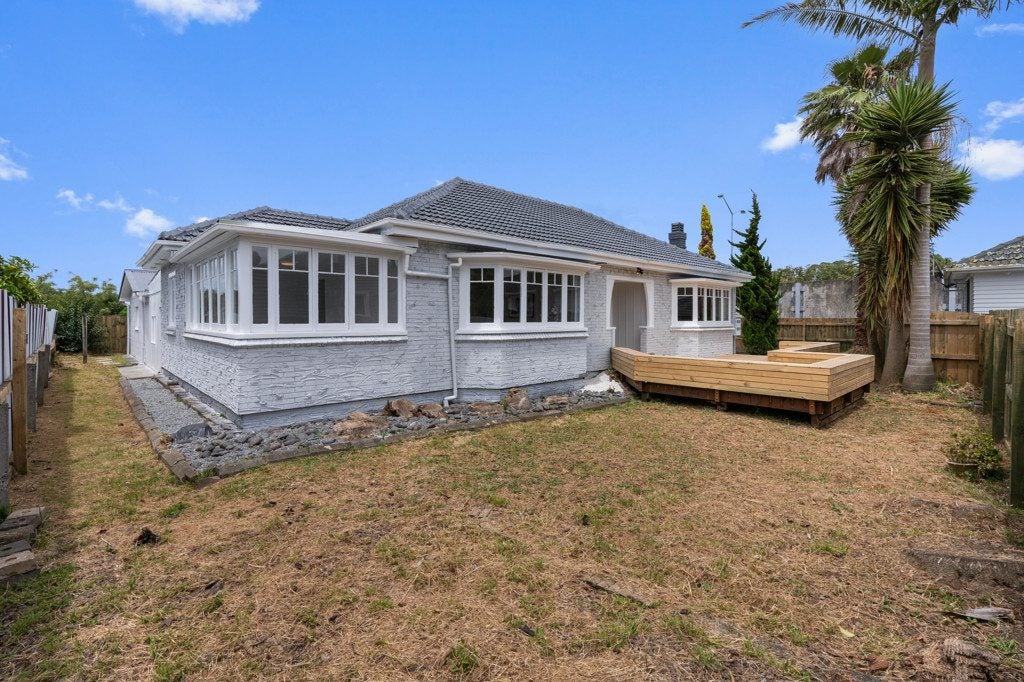 103 Hall Avenue, Favona, Auckland - Carousel 2