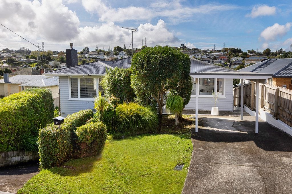 31 Marshall Laing Avenue, Mount Roskill, Auckland - Carousel 1