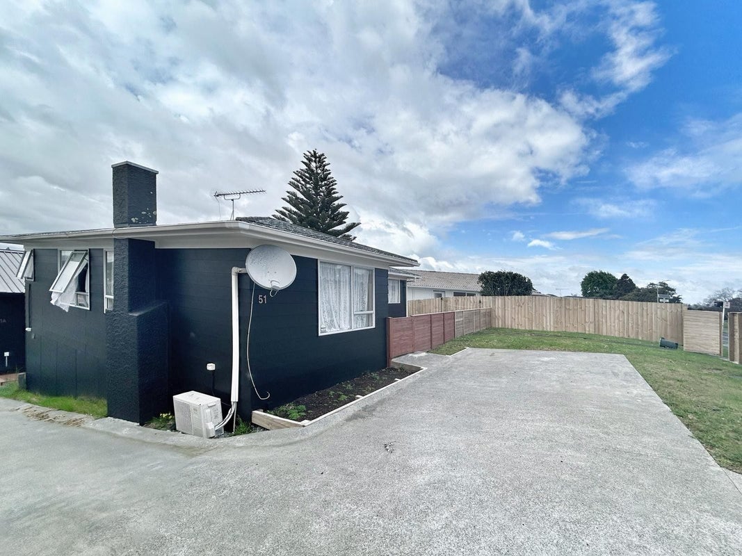 51 Hyperion Drive, Randwick Park, Auckland - Carousel 2
