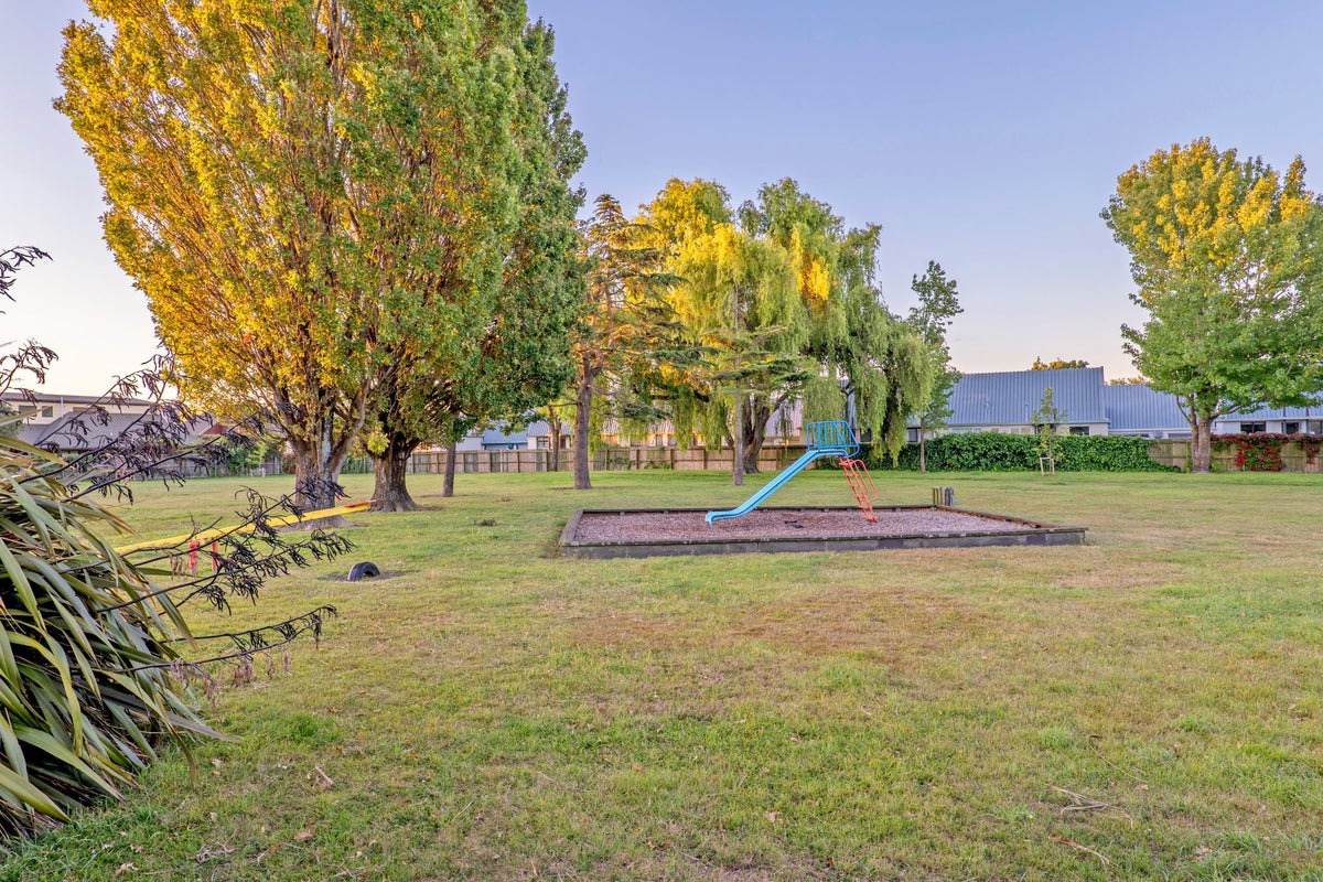 11B Winters Road, Redwood, Christchurch - Carousel 21