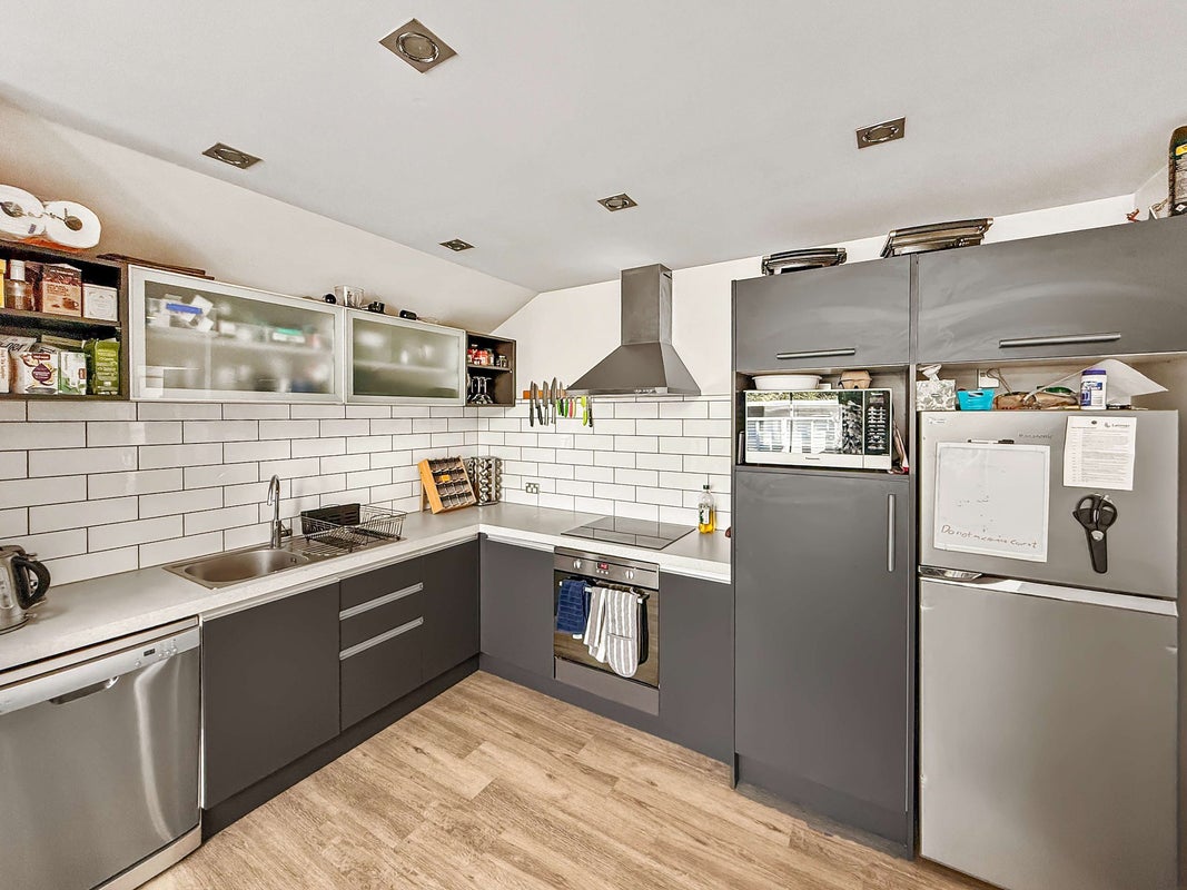 35 Cotterill Street, Addington, Christchurch - Carousel 2