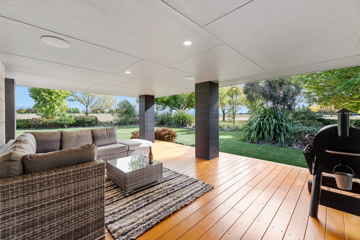 1 Avignon Place, Blenheim - Carousel 1