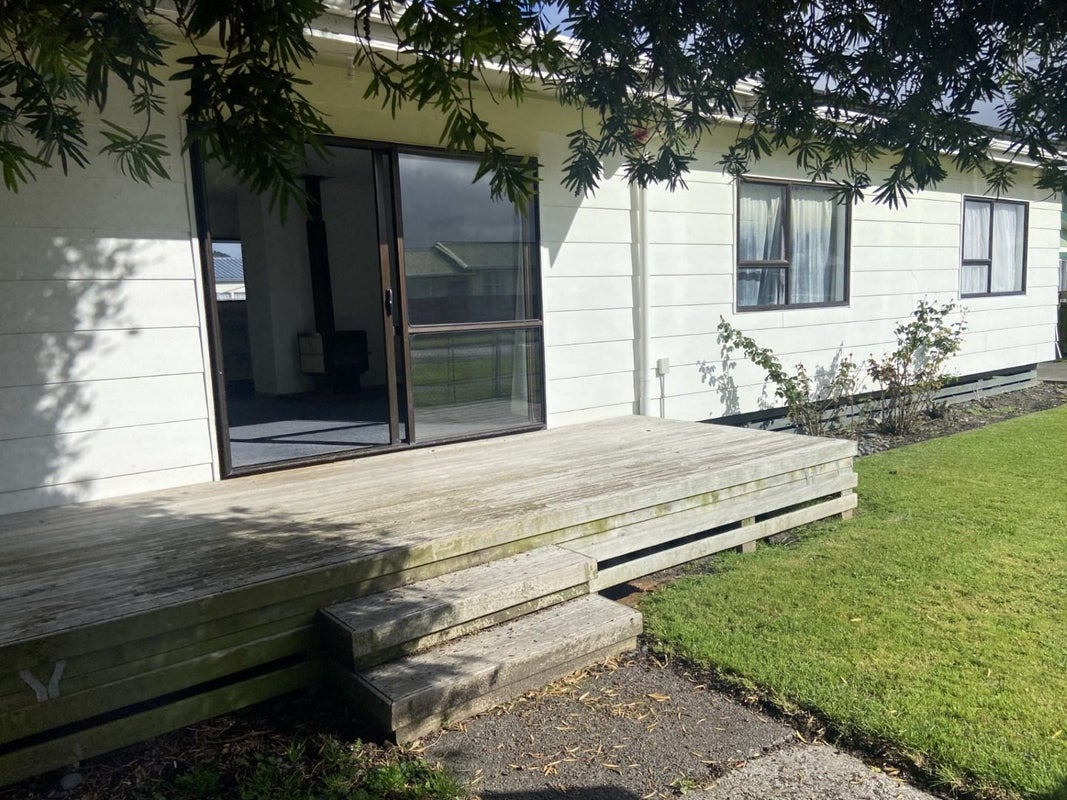 21 Daphne Street, Outer Kaiti, Gisborne - Carousel 2