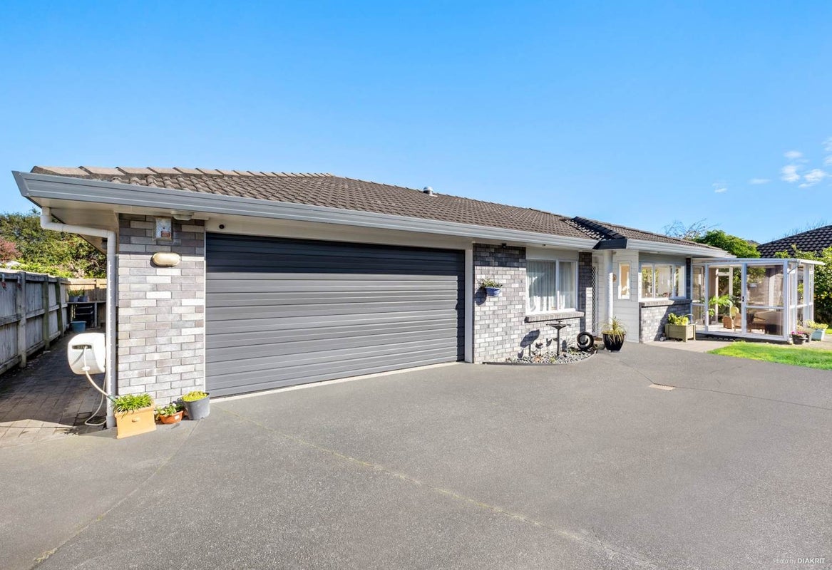2/32 Kilimanjaro Drive, Northpark, Auckland - Carousel 2