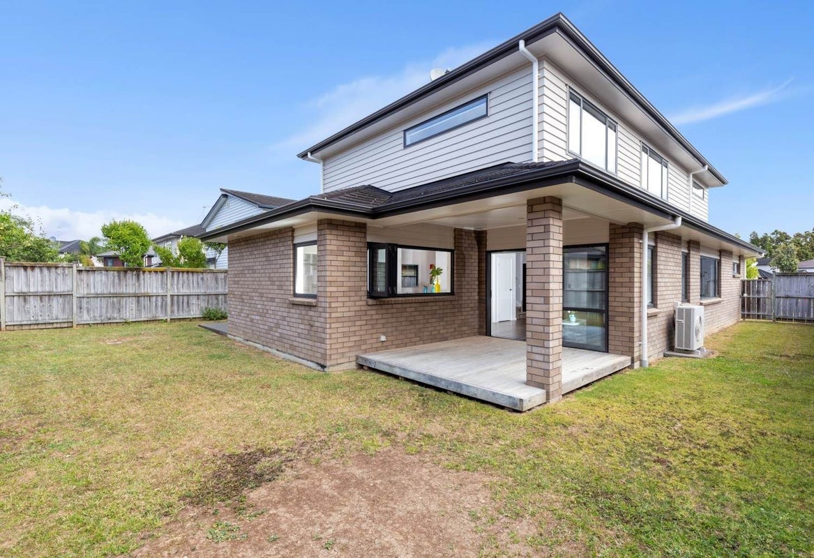 35 Silvana Drive, Flat Bush, Auckland - Carousel 2