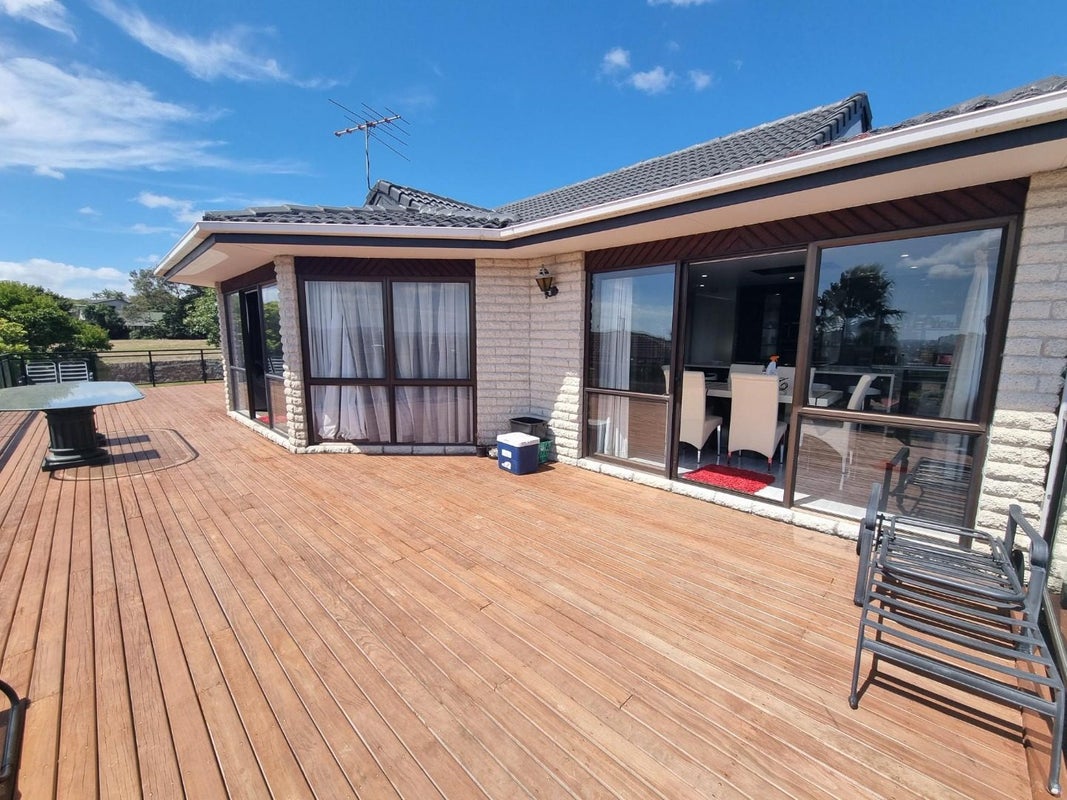 54 Redoubt Road, Clover Park, Auckland - Carousel 1