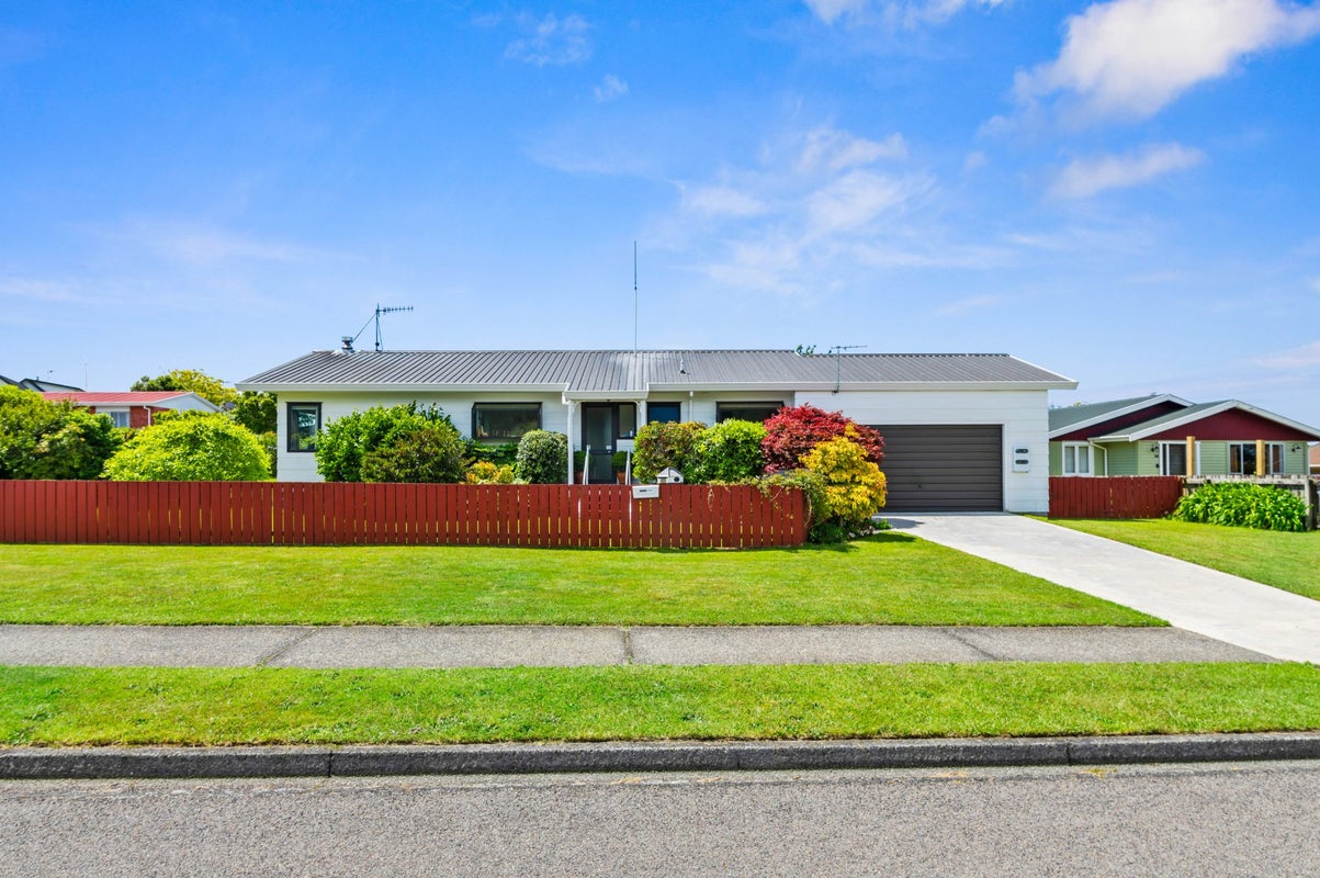 36 Hall Road, Ngongotaha, Rotorua - Carousel 1