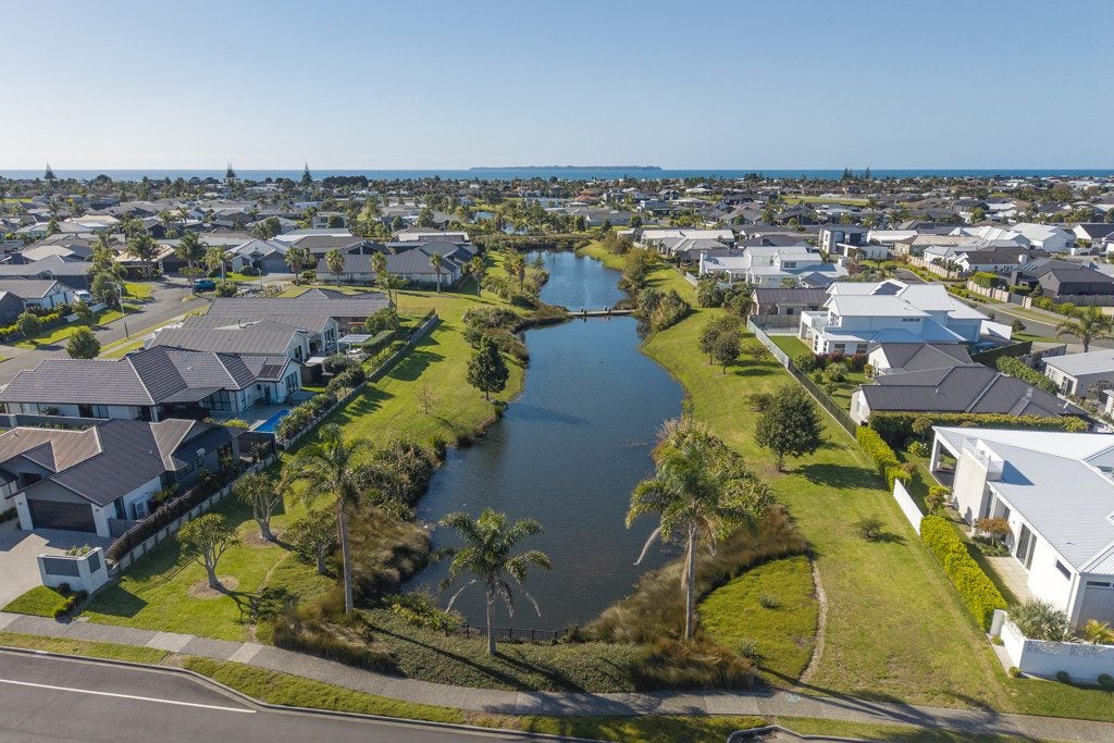 1 Sophora Place, Papamoa Beach, Tauranga, Bay Of Plenty - Carousel 46