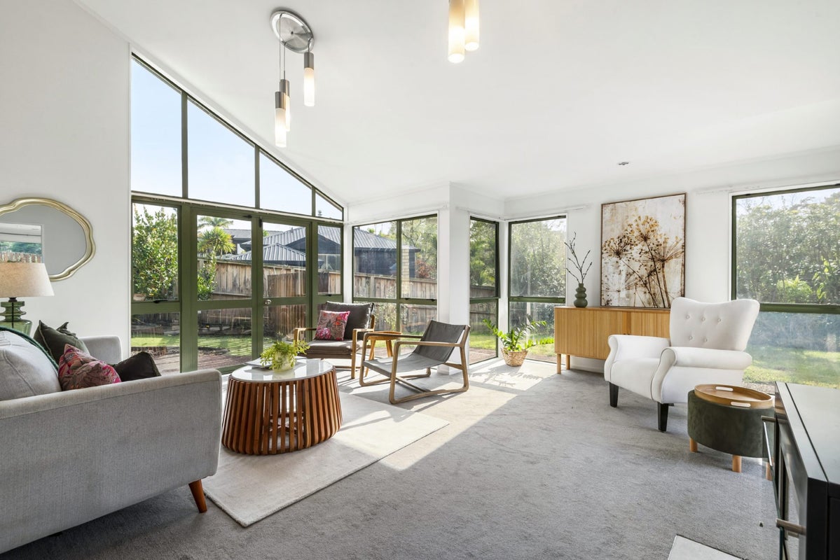 43 Unsworth Drive, Unsworth Heights, Auckland - Carousel 2