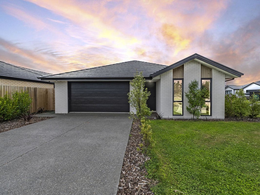 1 Sarah Nicholls Street, Belfast, Christchurch - Carousel 1