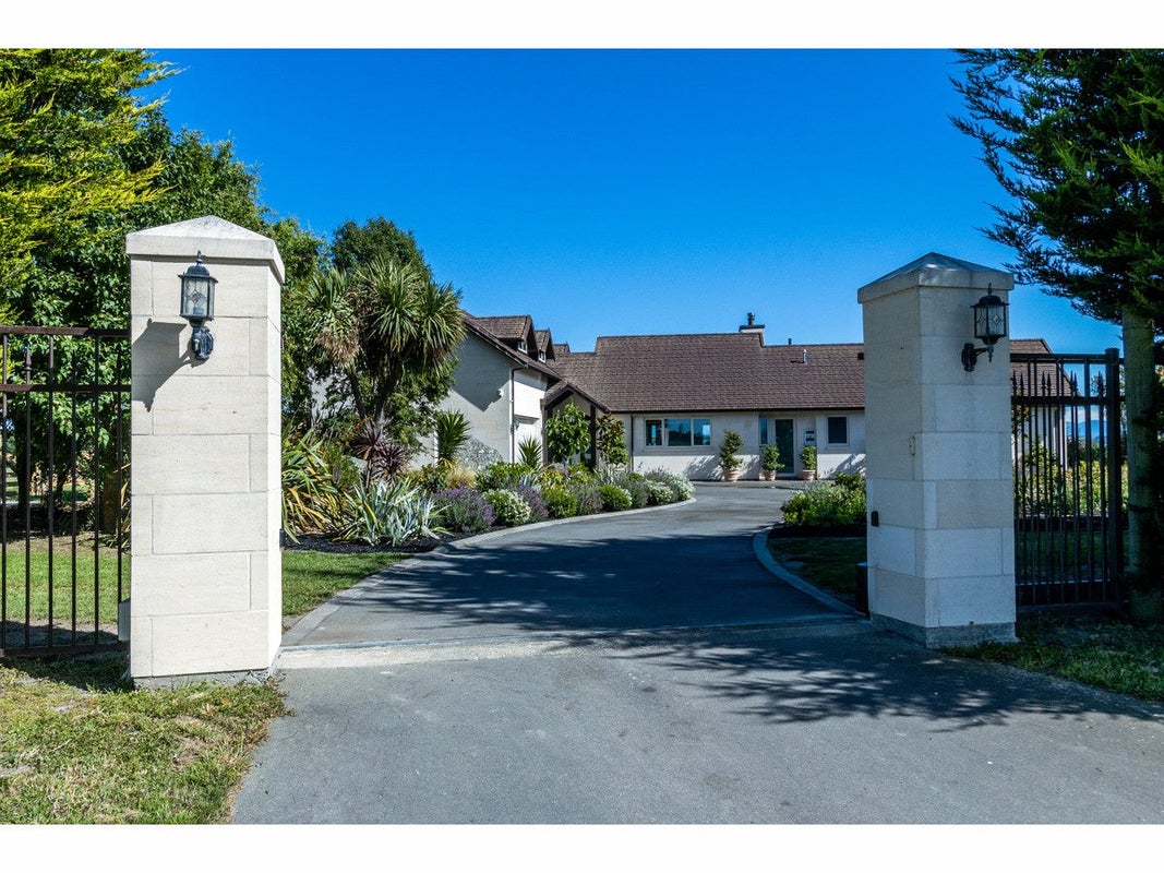 260 Spur Road, Hadlow - Carousel 1
