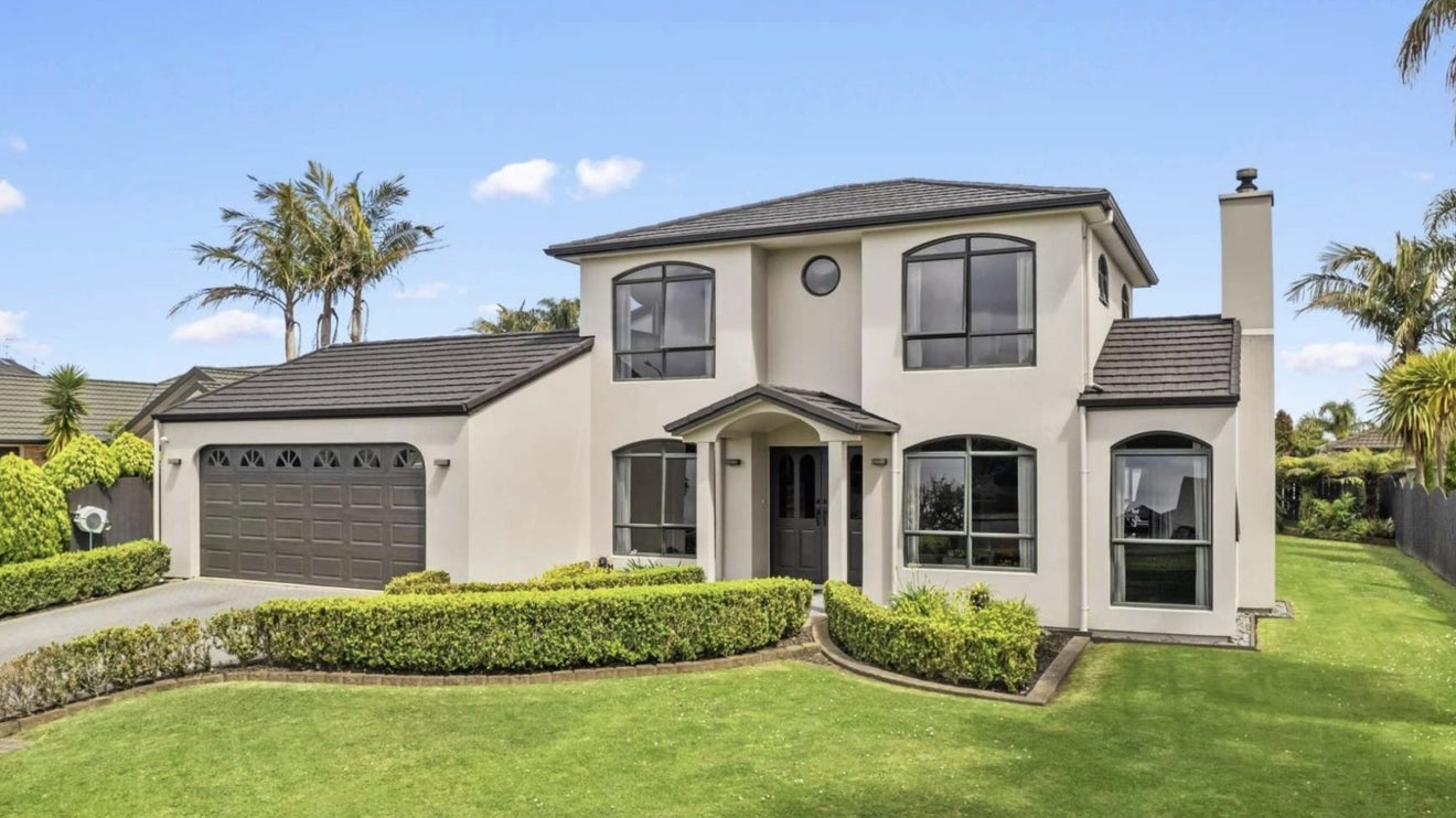 9 Crannich Place, Wattle Downs, Auckland - Carousel 1