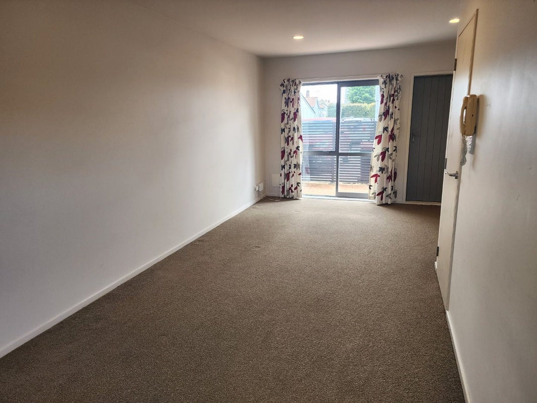 4P Dunbar Road, Mount Eden, Auckland - Carousel 2