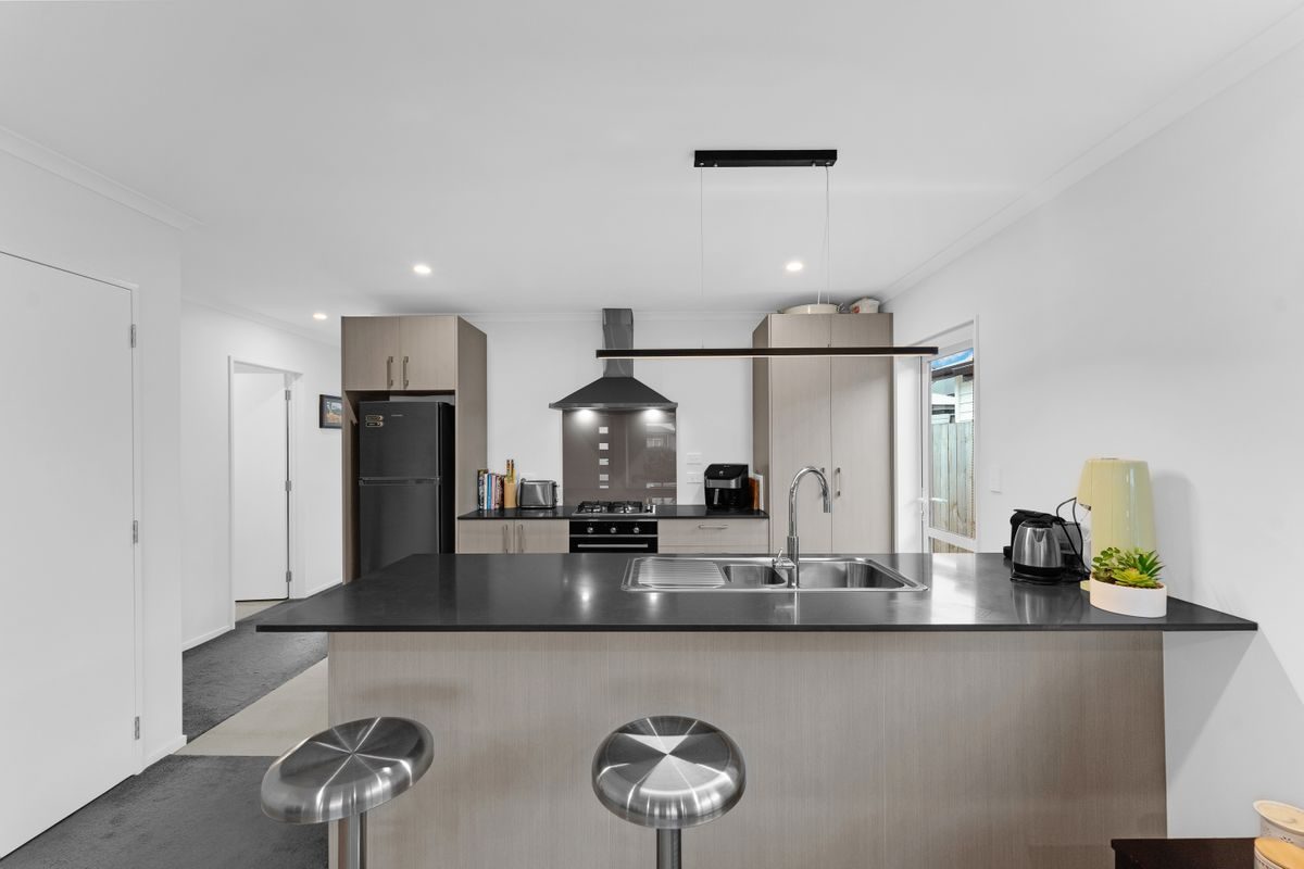 101 Kuaka Drive, Takanini, Auckland - Carousel 2