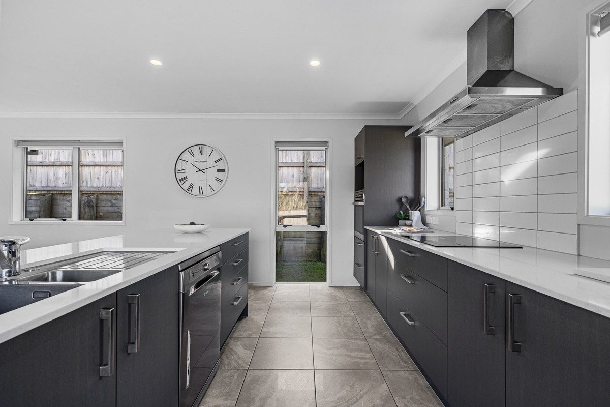 17 Kirk Lane, Ohauiti, Tauranga - Carousel 2