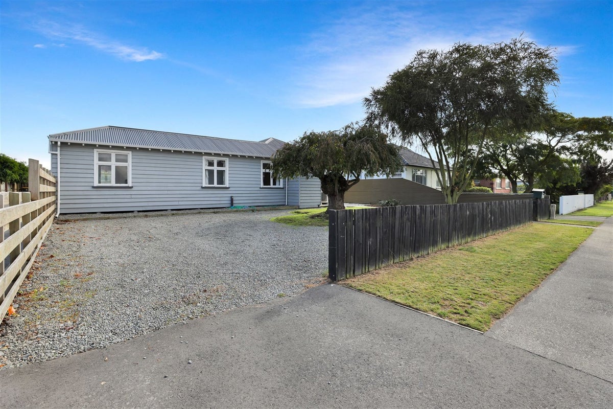 21 Church Street, Hampstead, Ashburton - Carousel 1