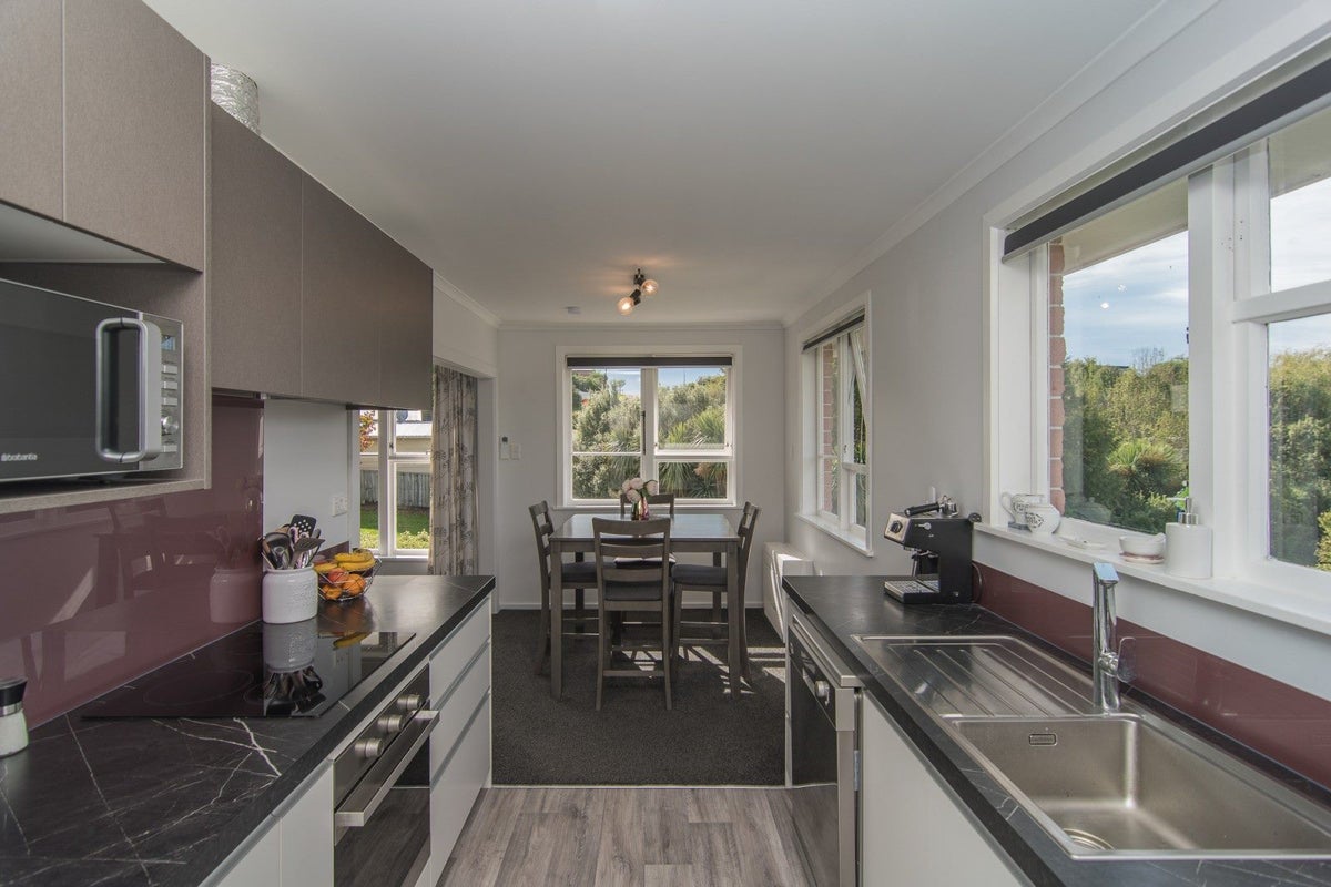 34 Matai Crescent, Highfield, Timaru - Carousel 2