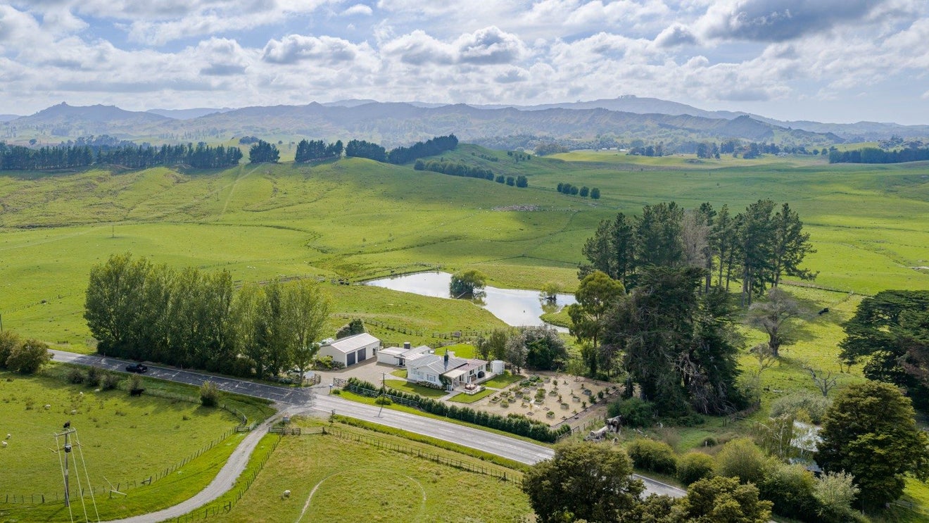 1490 Elsthorpe Road, Elsthorpe, Otane - Carousel 1