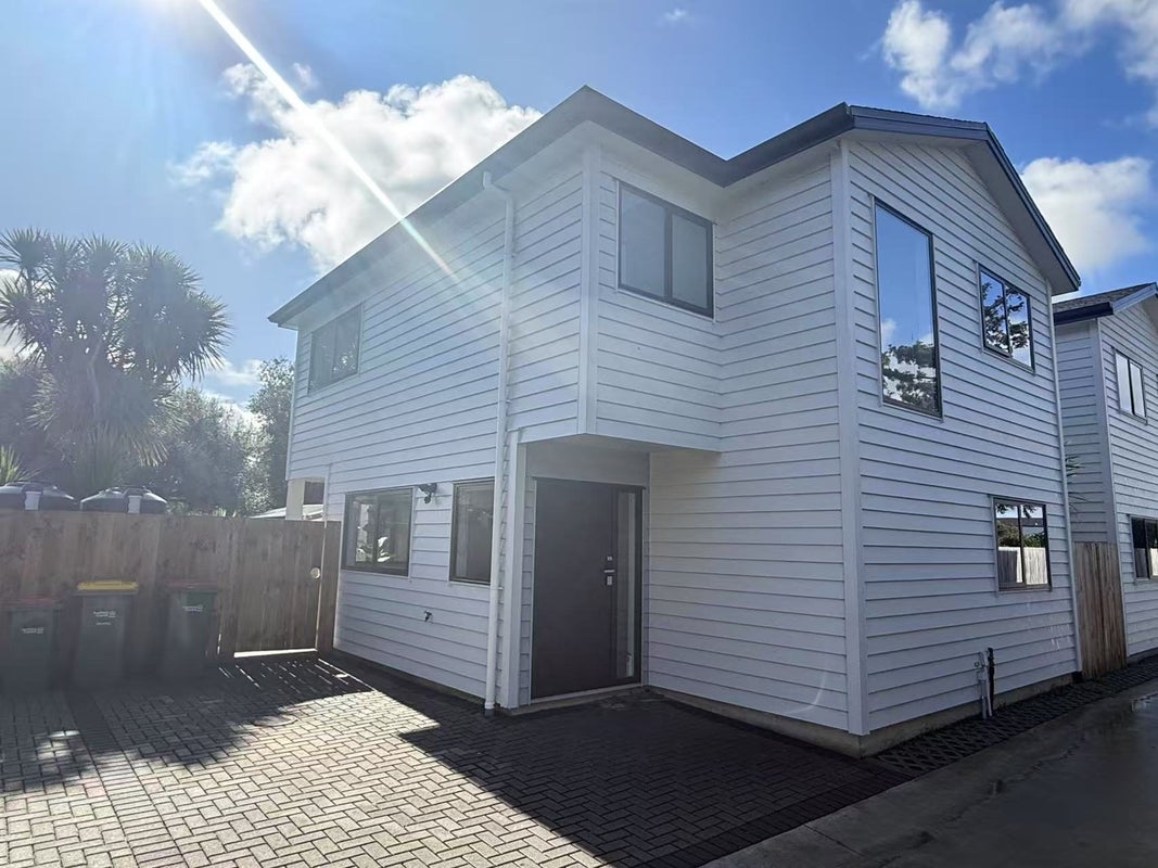 30C Durham Street, Te Atatu Peninsula, Auckland - Carousel 2