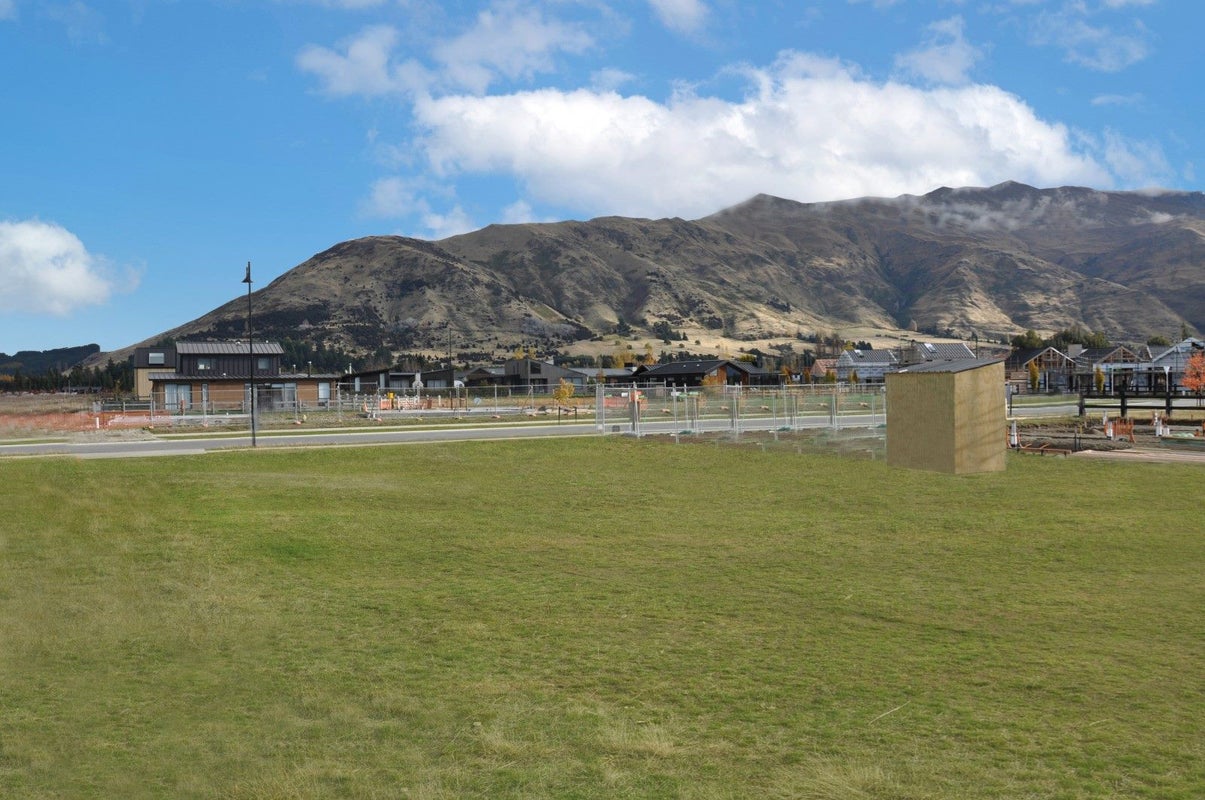 23 Deans Drive, Wanaka, Wanaka - Carousel 5