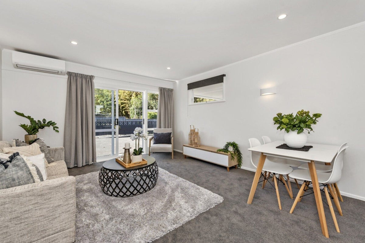 52B Berkley Avenue, Hillcrest, Hamilton - Carousel 2