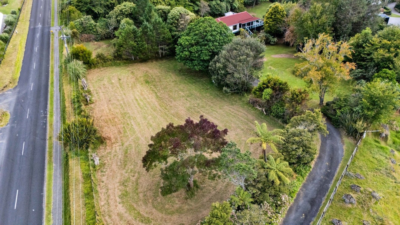 65 Veale Road, Ridgewood, New Plymouth - Carousel 34
