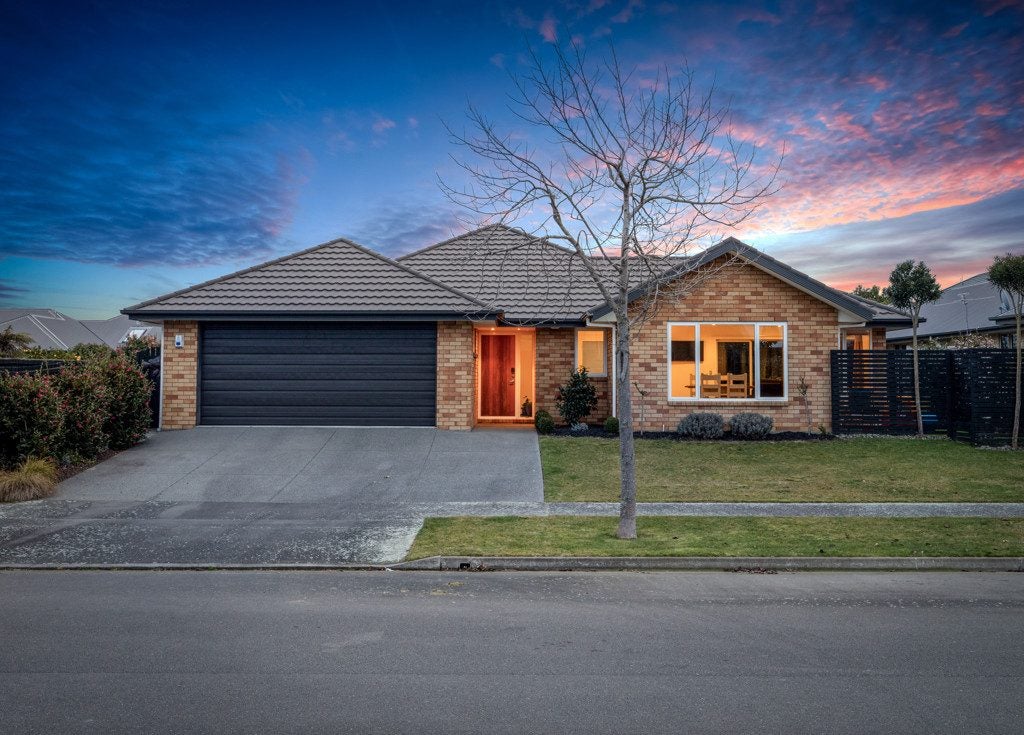 37 Globe Bay Drive, Templeton, Christchurch - Carousel 1