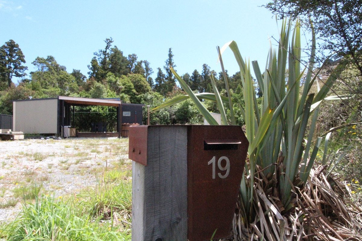 19 Nyhon Place, Haast - Carousel 3