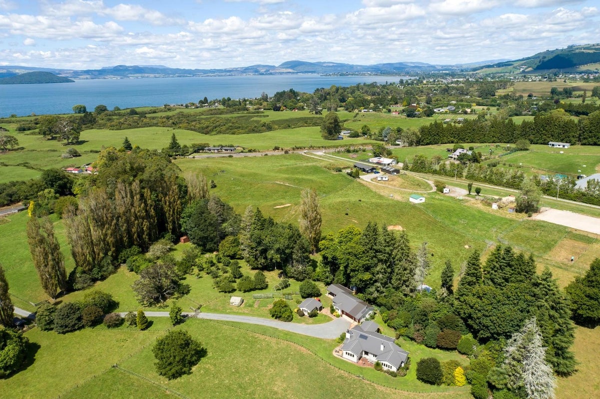 1A Central Road, Ngongotaha, Rotorua - Carousel 46
