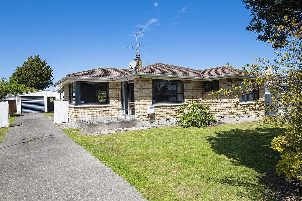 6 Lytton Road, Riverdale, Gisborne - Carousel 1