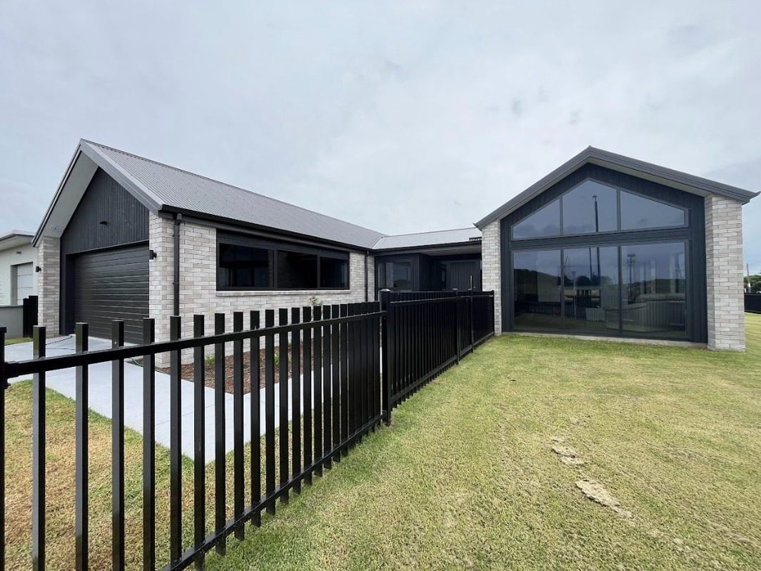 2 Rauiri Drive, One Tree Point, Whangarei - Carousel 2